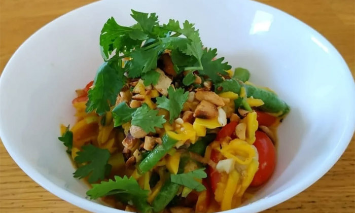 5 ארוחה תאילנדית פרטית בבית הלקוח עם השף הראל סולם - אזור השרון