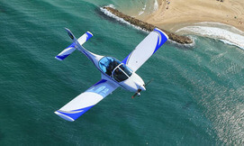 הטסת מטוס בליווי מדריך עם iFly