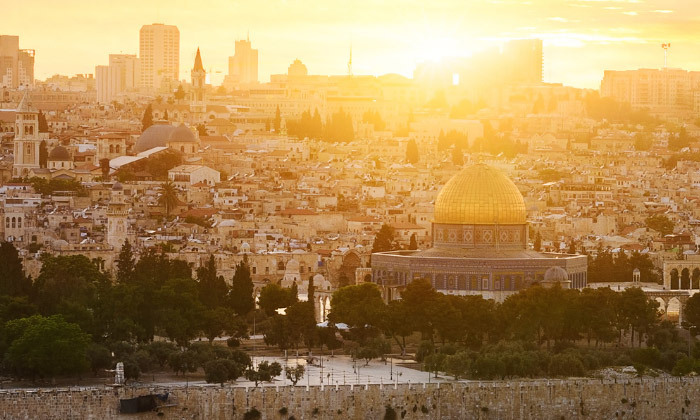 4 חופשה אורבנית בירושלים: לילה לזוג במלון שני מרשת רימונים כולל ארוחת בוקר