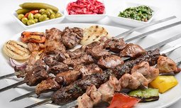 ארוחה זוגית במפגש הסטייק