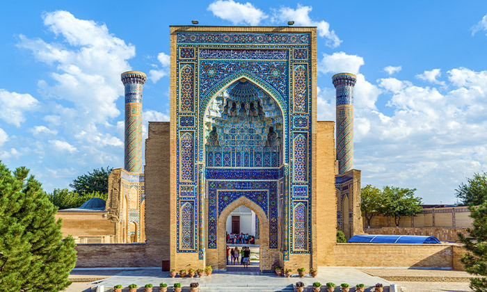 10 9 ימים בדרך המשי: מאורגן באוזבקיסטן ע"ב חצי פנסיון כולל טיסות, סיורים ומופע פולקלור - גם בסוכות
