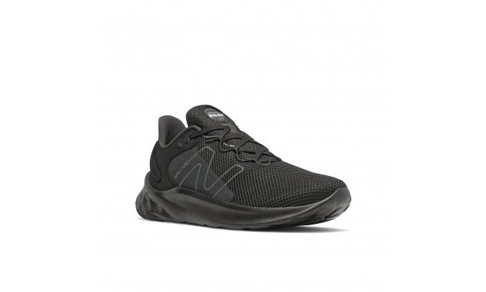 5 נעלי ריצה לגברים ניו באלנס New Balance דגם MROAV - שחור