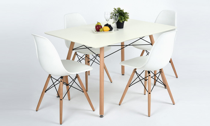 2 פינת אוכל עם 4 כיסאות