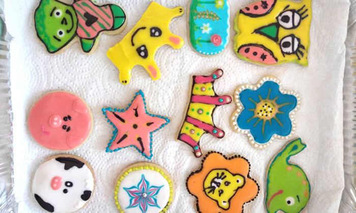7 השתתפות בסדנת עוגיות רויאל אייסינג ב'ממלכת הממתקים של דריה' ברמת גן