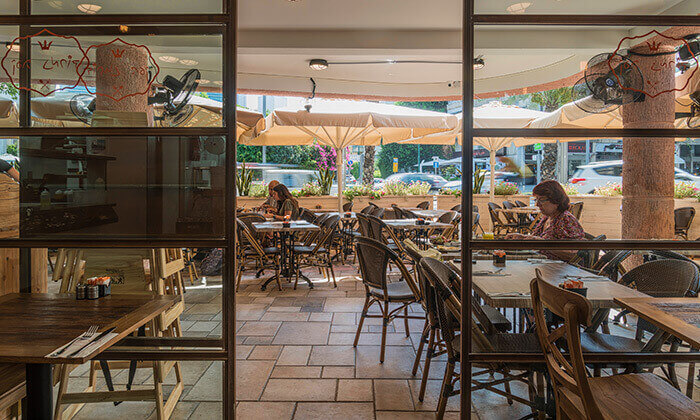 5 דיל ל-24 שעות: ארוחת בוקר זוגית בקפה נמרוד, אבן גבירול תל אביב