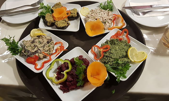 3 ארוחת בשרים זוגית במסעדת טביליסי הגיאורגית הכשרה, באר שבע
