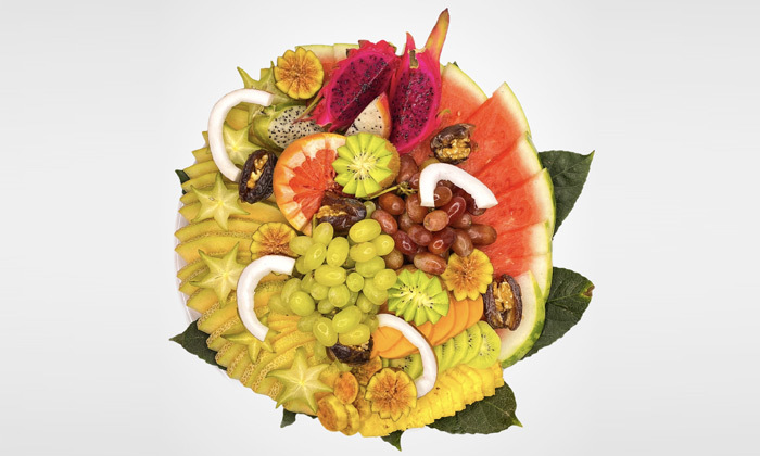 5 מגש פירות כשר מ-Enerjuicer, בר מיצים טבעיים בבן יהודה - משלוח חינם למגוון יישובים