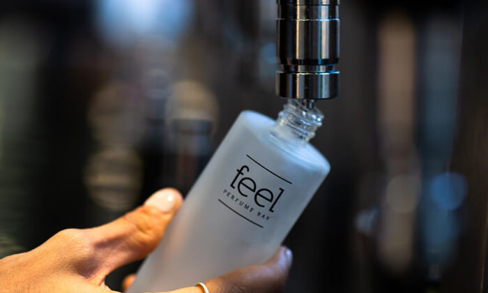 4 רשת Feel Perfume Bar, בר בשמים במגוון קניונים ברחבי הארץ - בקבוק בושם לבחירה