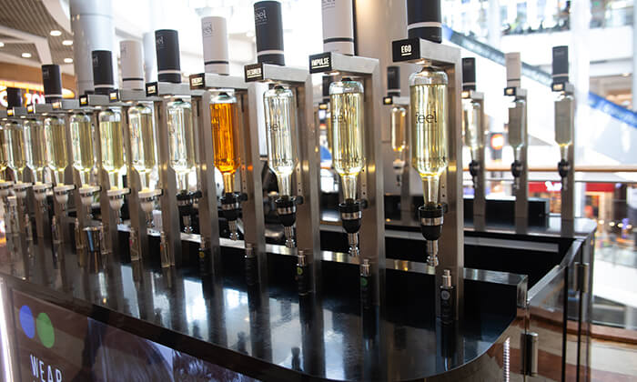 12 רשת Feel Perfume Bar, בר בשמים במגוון קניונים ברחבי הארץ - בקבוק בושם לבחירה