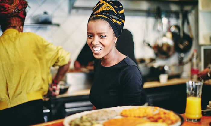 5 ארוחה אתיופית מסורתית במסעדת באלינג'רה, כרם התימנים