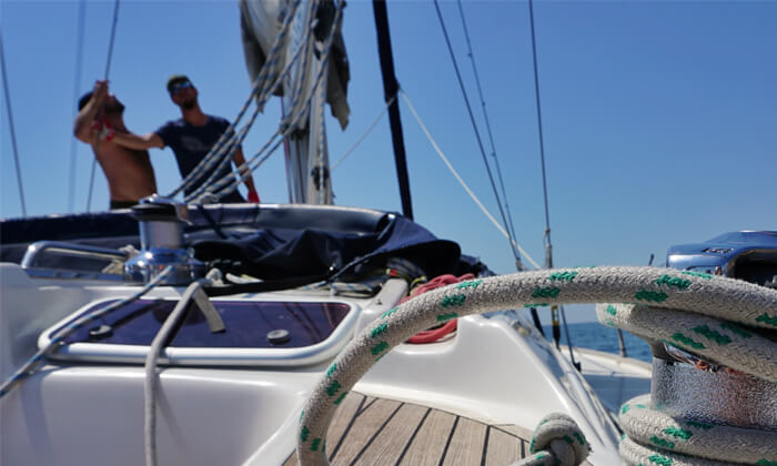 4 סקיפר ליום אחד - דנית השכרת יאכטות, מרינה תל אביב 