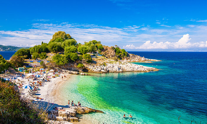 7 חופשה באי היווני קורפו - גן עדן כחול ירוק, כולל סופ"ש 
