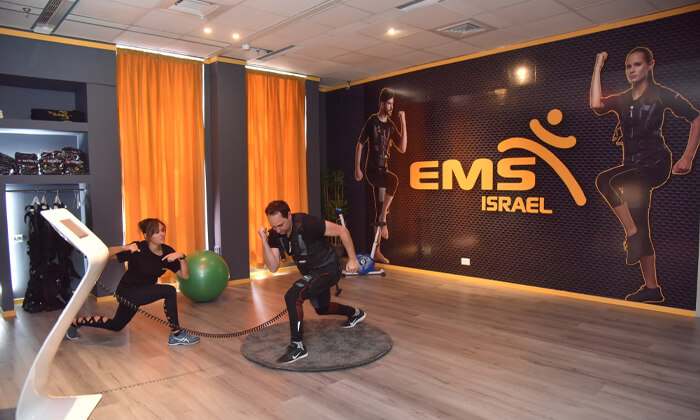 3 אימון אישי בשיטת EMS בסטודיו EMS ISRAEL בראשון לציון
