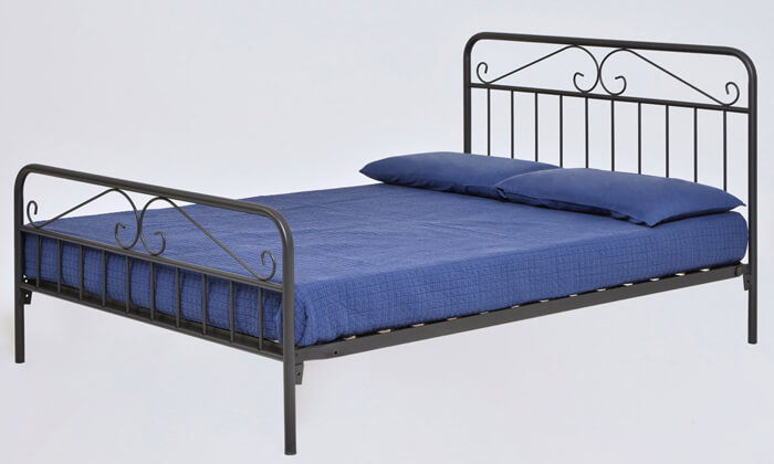 9 מיטה זוגית ממתכת BRADEX