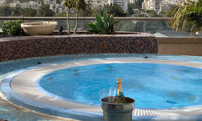 4 יום פינוק בספא סיטי טאוור - מלון לאונרדו, רמת גן