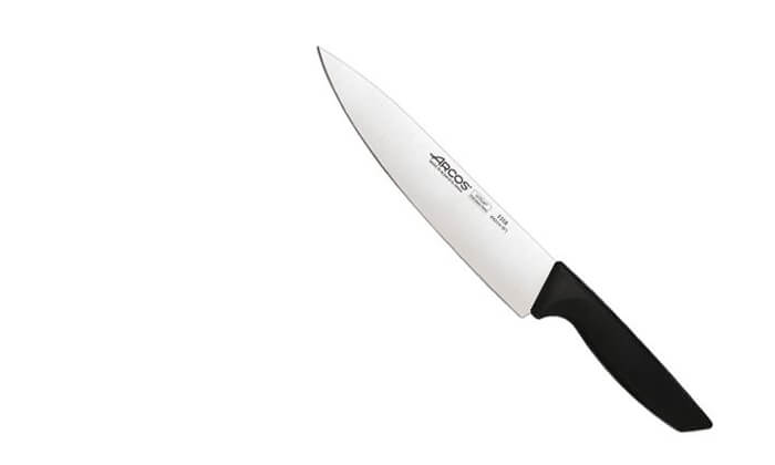 3 מארז ARCOS: סכין שף, קרש חיתוך, מטחנת תבלינים ומשחיז סכינים