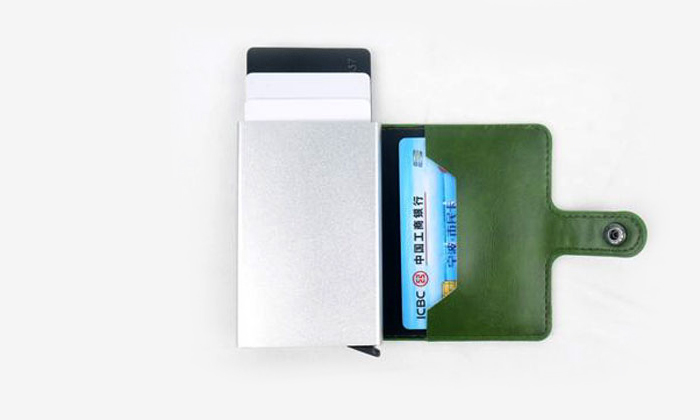 8 זוג ארנקים עם תא מוגן לכרטיסי אשראי
