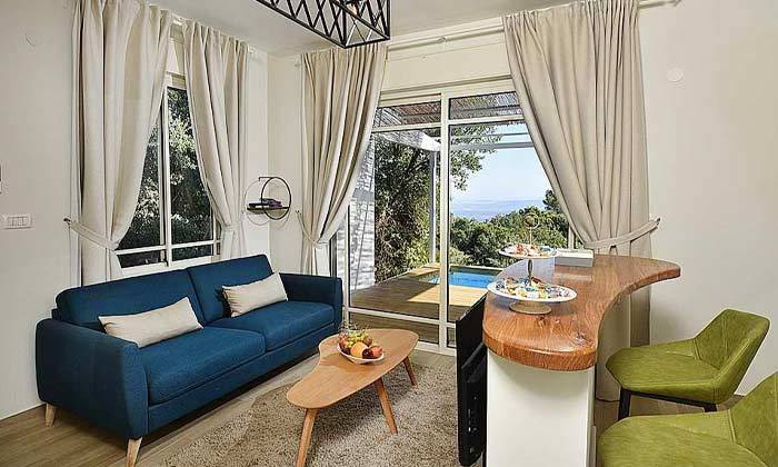 9 נעימת החליל - צימרים יוקרתיים באמירים