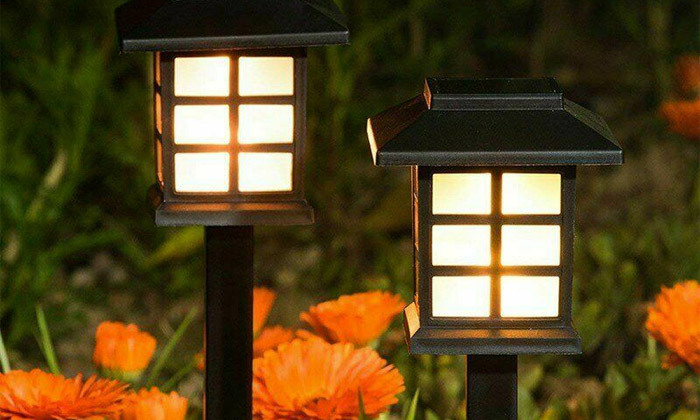9 מנורות תאורה סולארית לגינה ולמרפסת