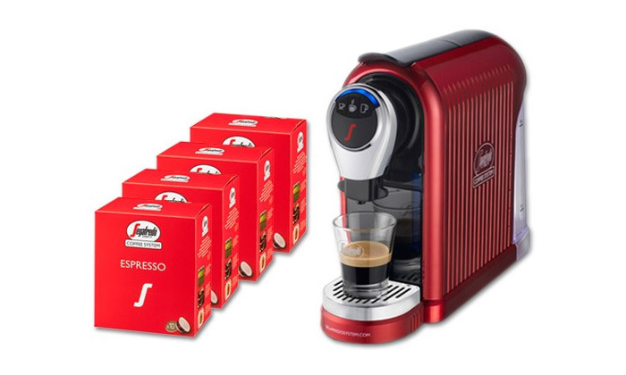 מכונת קפה Segafredo בצבע אדום, כולל 40 קפסולות