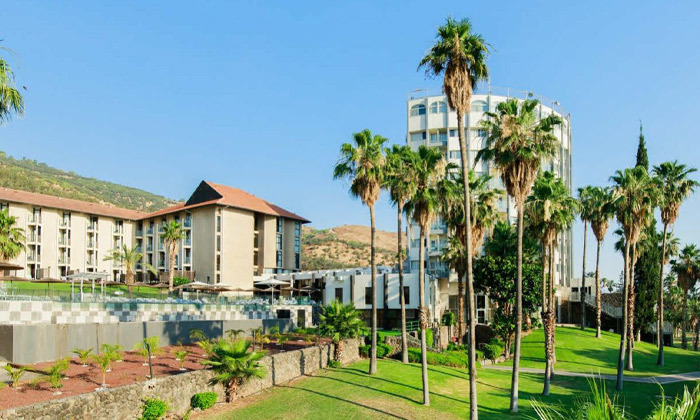 17 חופשת סוכות במלון Lake House כנרת כולל אטרקציות, גם בסופ"ש 