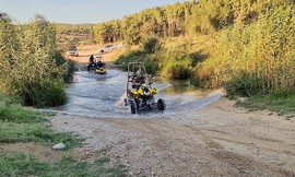 טיול טרקטורונים לזוג בעמק האלה