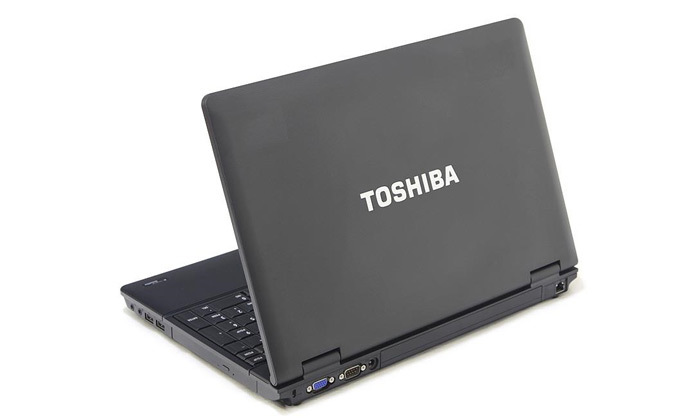 3 מחשב נייד TOSHIBA עם מסך "15.6, כולל משלוח חינם ותיק לפטופ