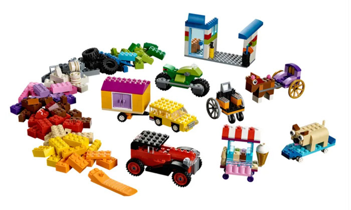 4 לגו LEGO: קוביות לגו צבעוניות 10715