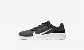 נעלי ריצה לגברים NIKE