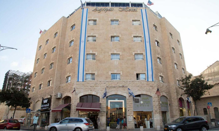 4 מפלט שקט בלב העיר: לילה לזוג במלון הבוטיק אגריפס ליד מחנה יהודה - אופציה לסופ"ש