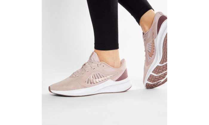 6 נעלי ריצה לנשים Nike