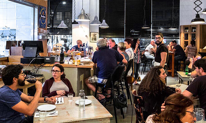 7 ארוחת שף זוגית במסעדת מורל שבחיפה - טאפסים, יין וקינוח