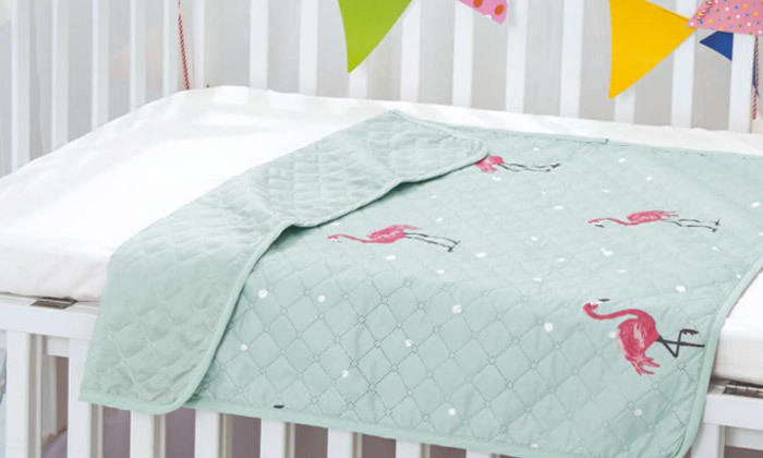8 שמיכת קיץ פלמנגו למיטת תינוק - דגם לבחירה