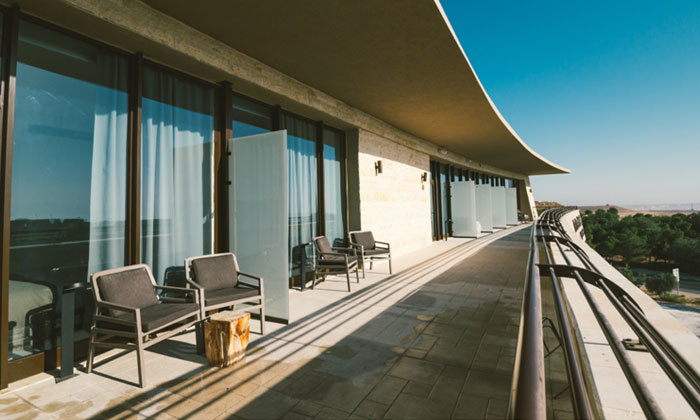 2 חופשה במלון 'אבן דרך' במצפה רמון עם מגוון אטרקציות באזור, אופציה לסופ"ש ולראש השנה 2 חופשה במלון 'אבן דרך' במצפה רמון עם מגוון אטרקציות באזור, אופציה לסופ"ש ולראש השנה