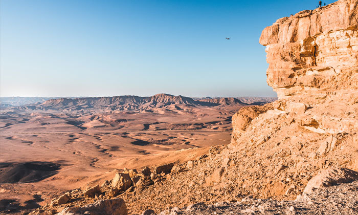 8 חופשה במלון 'אבן דרך' במצפה רמון עם מגוון אטרקציות באזור, אופציה לסופ"ש ולראש השנה 8 חופשה במלון 'אבן דרך' במצפה רמון עם מגוון אטרקציות באזור, אופציה לסופ"ש ולראש השנה