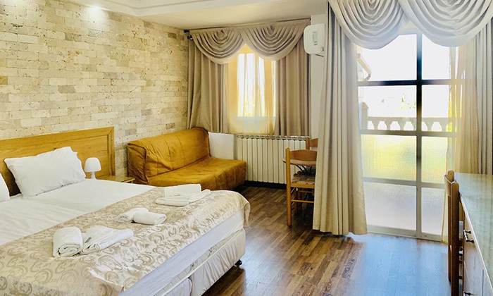 6 ספטמבר-אוקטובר במלון גלילי במטולה: לינה וארוחת בוקר במלון אלסקה אין 6 ספטמבר-אוקטובר במלון גלילי במטולה: לינה וארוחת בוקר במלון אלסקה אין