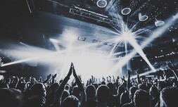 חבילת נופש: הסקורפיונס בבודפשט