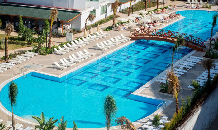 5 הכל כלול באנטליה, טורקיה: 3-7 לילות במלון 5* עם פארק מים, כולל טיסות ישירות והעברות