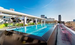 לינה ועיסוי לזוג מלון פוליהאוס