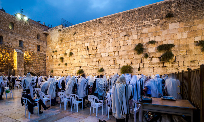 10 חופשה במרכז ירושלים: לילה במלון מונטיפיורי בירושלים, סמוך לשוק מחנה יהודה