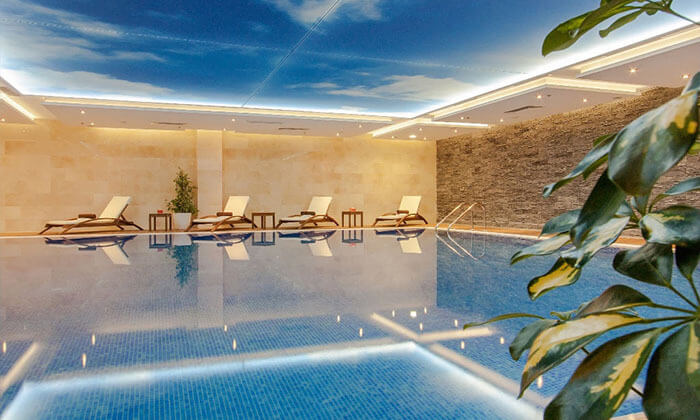 5 חופשה בוורנה במלון 5* קזינו International ע"ב חצי פנסיון, כולל טיסות והעברות - גם בחנוכה ובכריסמס