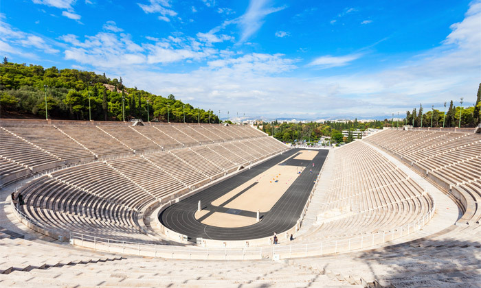 4 חגיגה יוונית באתונה: 5 ימים בטיול מאורגן עם טיסות ישירות, מלון מרכזי וערב מהנה בטברנה