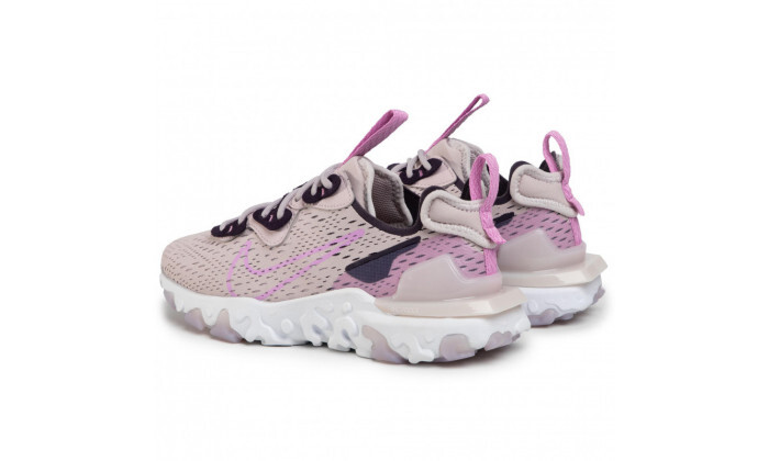 4 נעלי ריצה לנשים נייקי Nike דגם React Vision Platinum בצבע ורוד