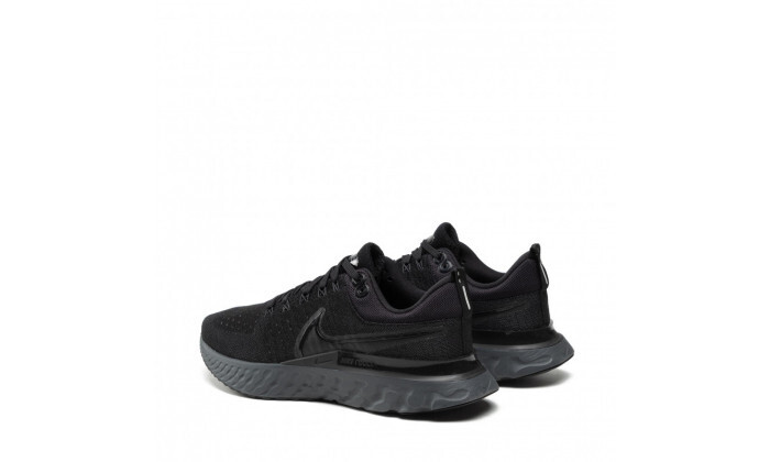 4 נעלי ריצה לגברים נייקי Nike דגם React Infinity Run FK2 בצבע שחור