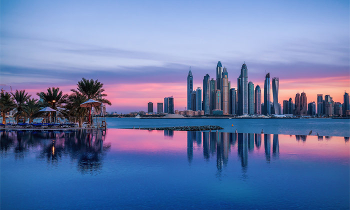 13 חופשה בדובאי - גם ביום האישה: טיסות ישירות, העברות ומלון 5 כוכבים Hilton Dubai, כולל יום סיור