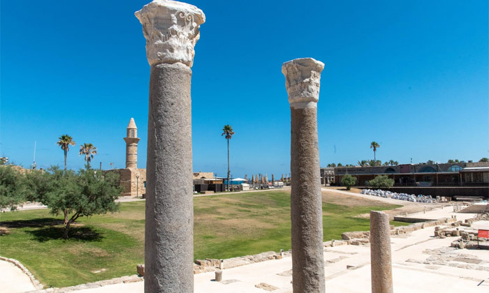 5 סיור עתיקות מודרך בנמל קיסריה עם ארוחה במסעדת השף 'קיסר ים'