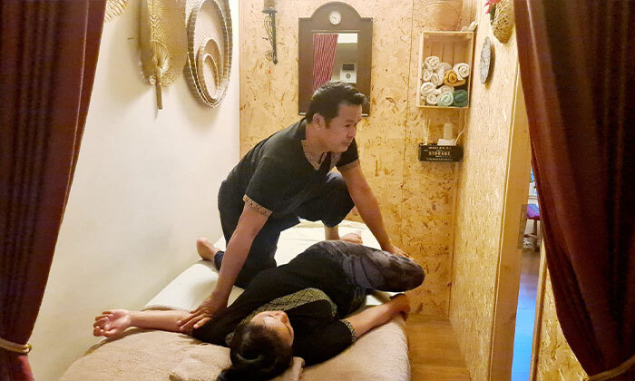 7 עיסוי תאילנדי זוגי לבחירה בקליניקת Yoyo Thai Massage, תל אביב