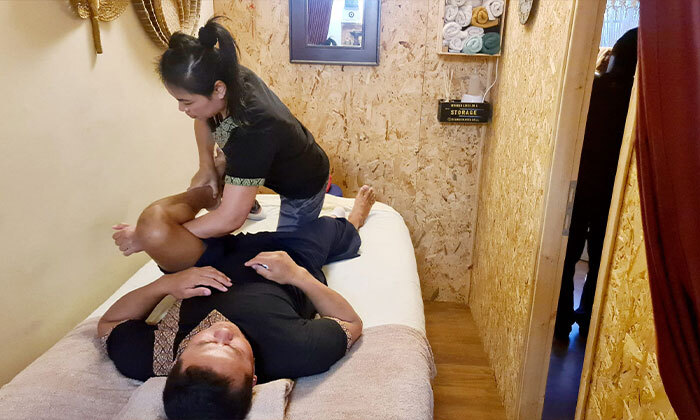 10 עיסוי תאילנדי זוגי לבחירה בקליניקת Yoyo Thai Massage, תל אביב