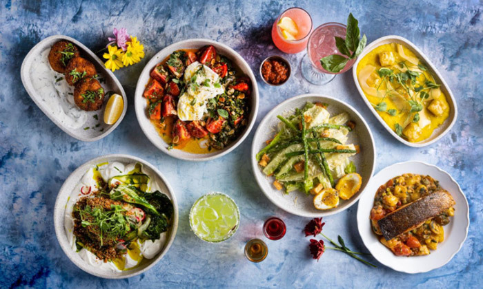 10 ארוחה זוגית צבעונית במסעדת פארוק בשוק - שוק הפשפשים, תל אביב-יפו