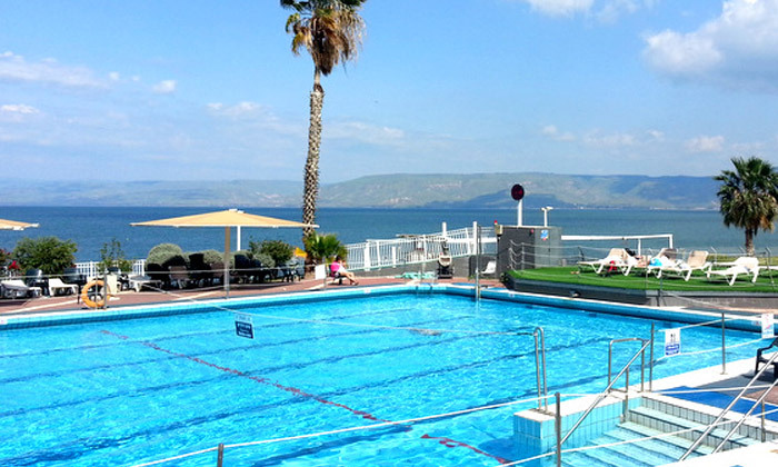 10 חופשה במלון רויאל פלאזה בטבריה ע"ב חצי פנסיון, כולל כניסה לחמי טבריה, גם בסופ"ש